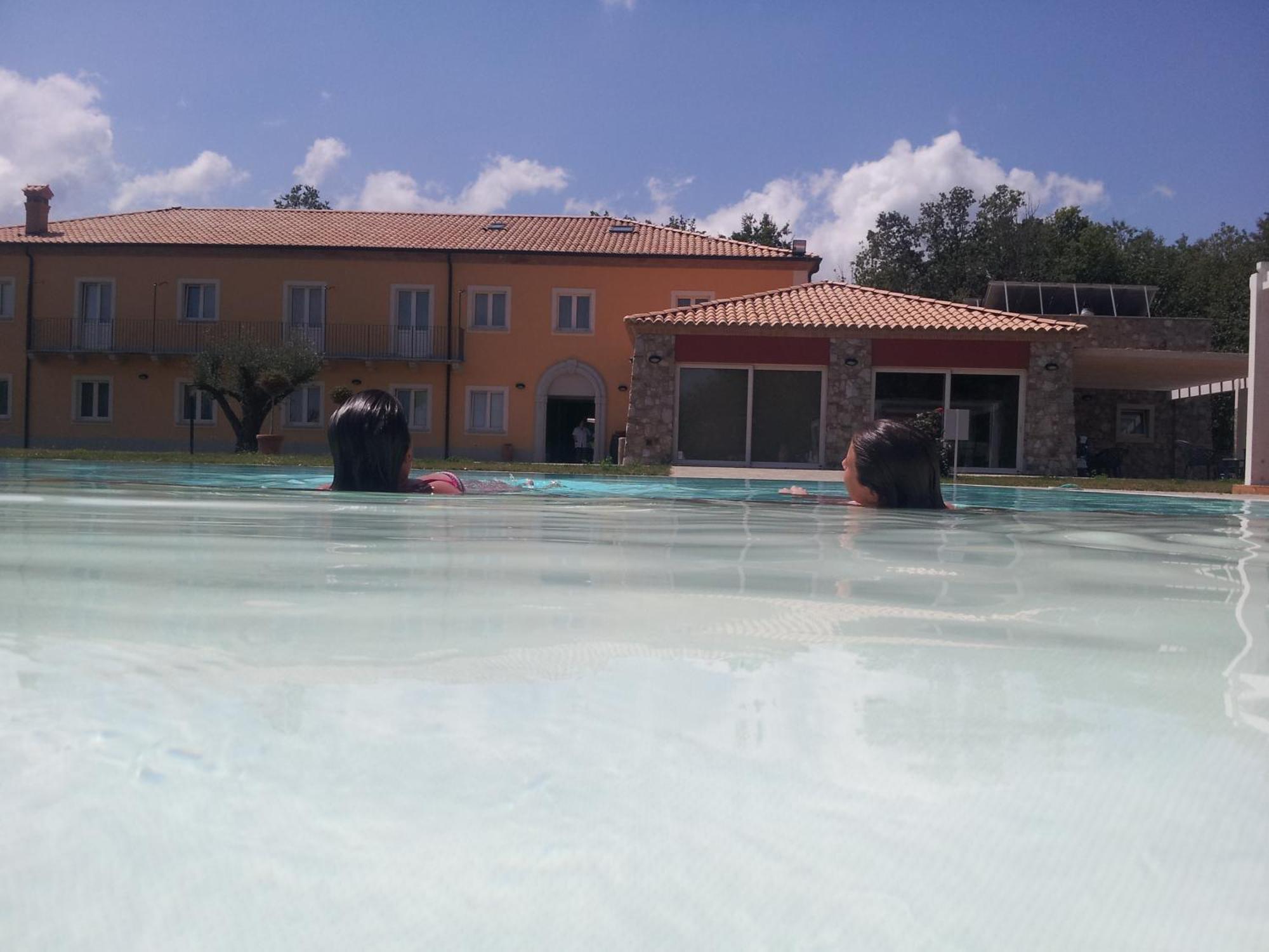 Agriturismo Creta Rossa Торре-Де-Руджеро Экстерьер фото